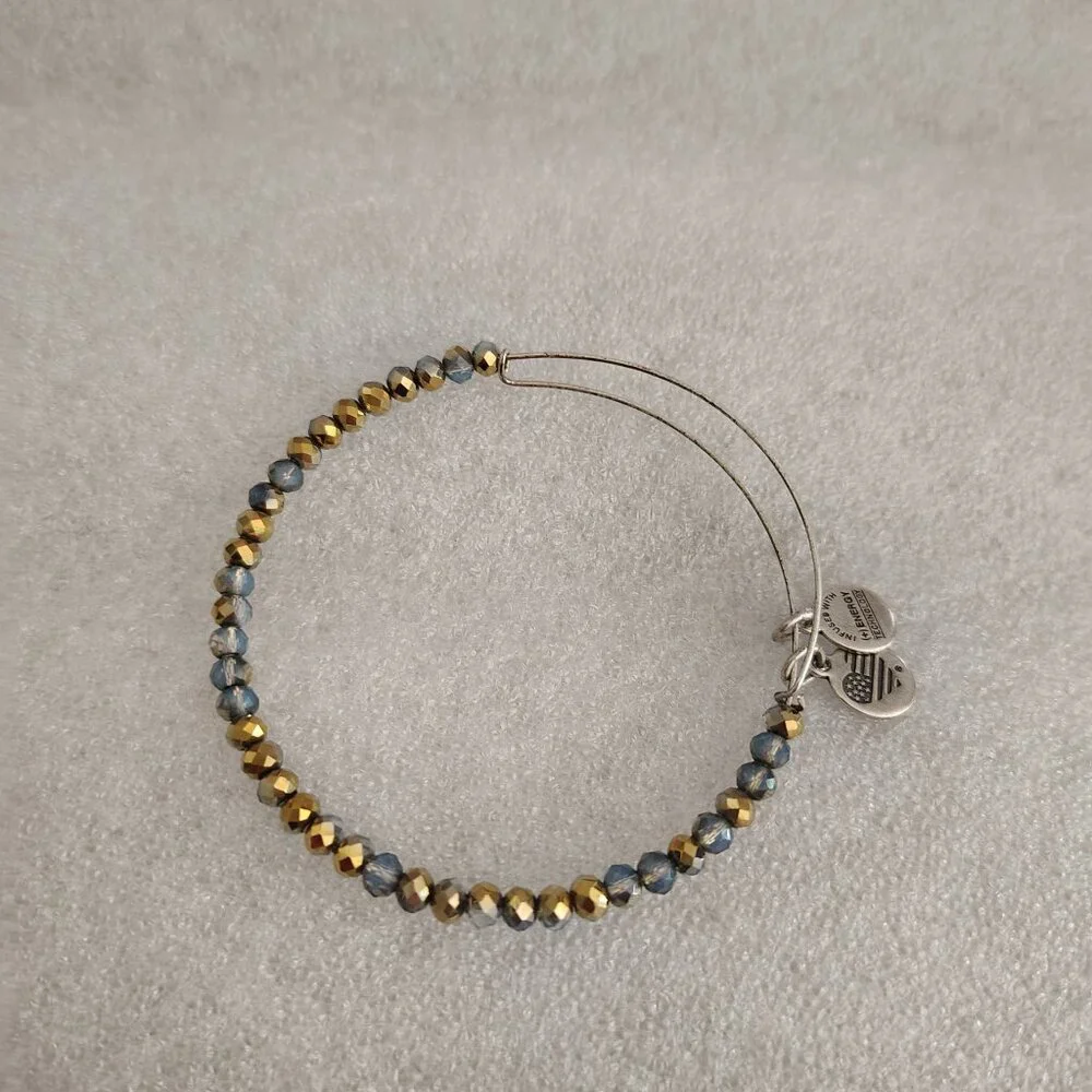 Alex and Ani Beaded Bracelet Bangle Looks to be Damaged 400